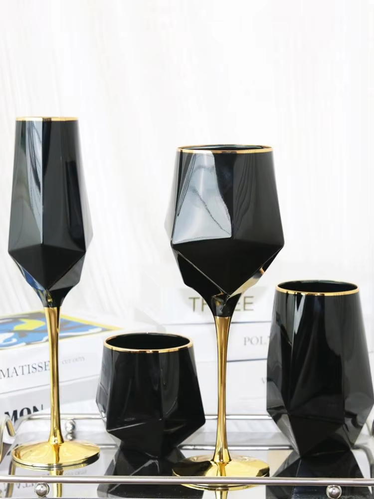 Verre à vin en cristal noir pu - Wine Whiskey Beer avis et prix