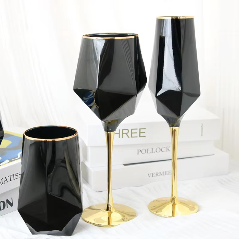 Verre à vin en cristal noir pu - Wine Whiskey Beer avis et prix